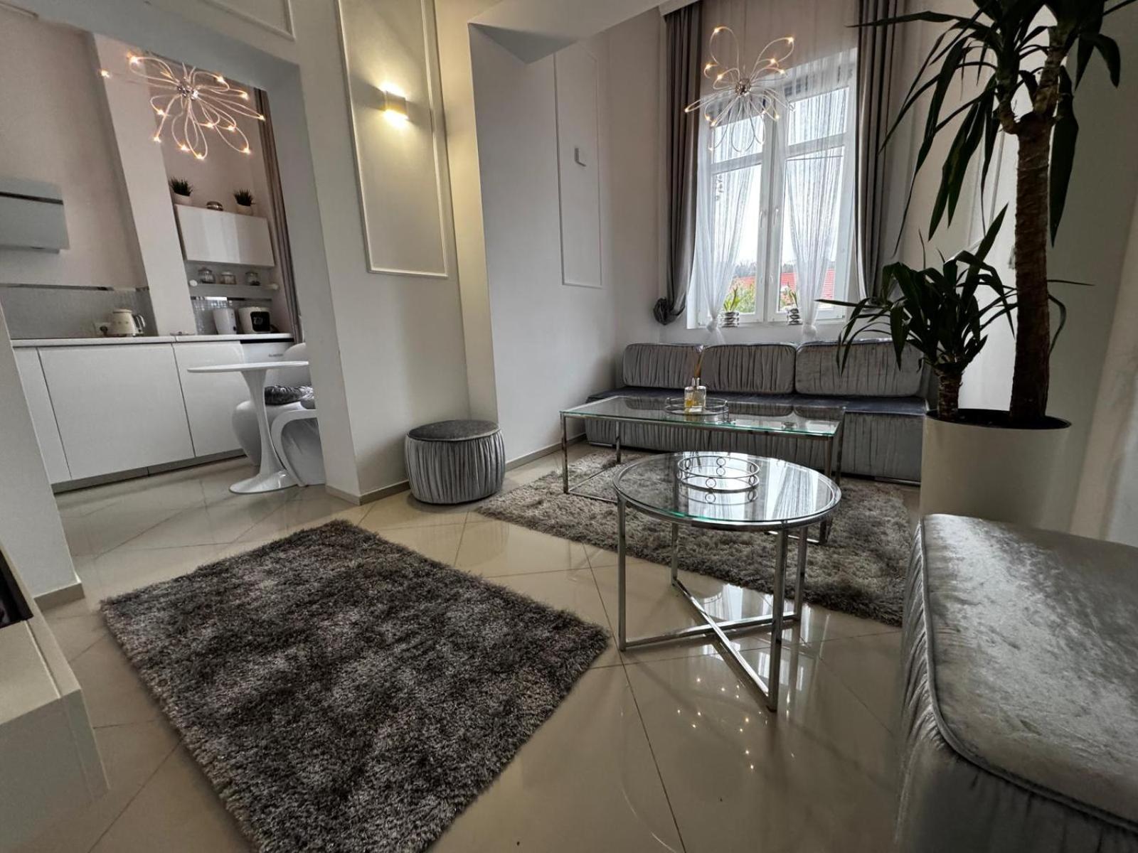Salt Inn Apartments No 2 - Jacuzzi Wieliczka Ngoại thất bức ảnh
