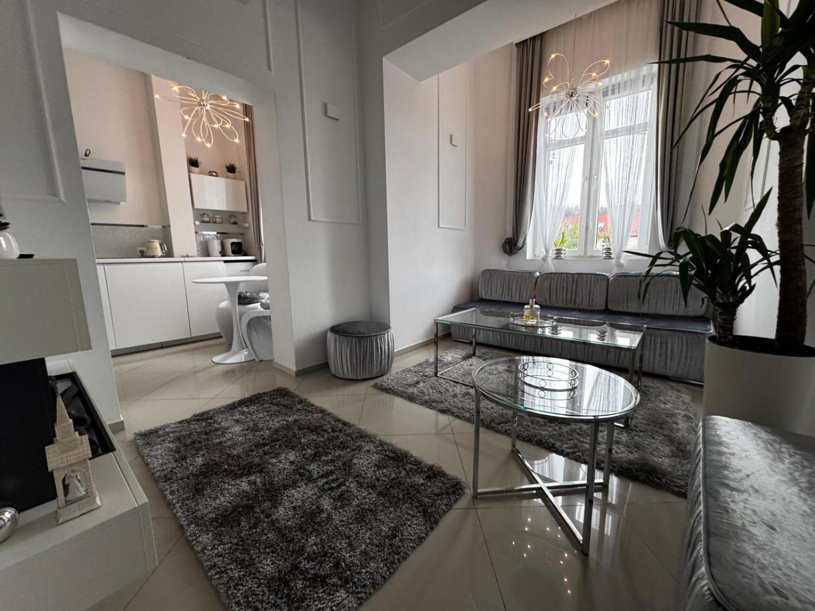 Salt Inn Apartments No 2 - Jacuzzi Wieliczka Ngoại thất bức ảnh